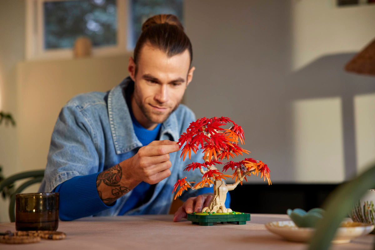 LEGO Botanicals Japanese Red Maple Bonsai Tree 10348 Building Set (474 Pieces) - View 7