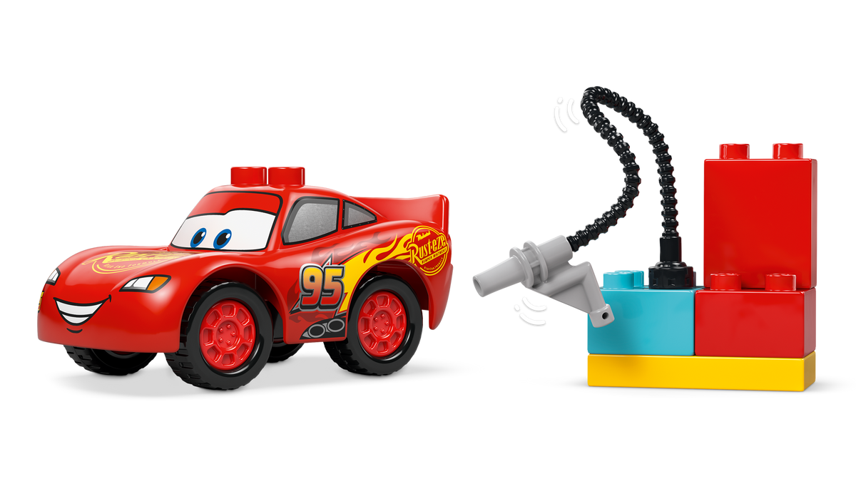 LEGO DUPLO McQueen's Visit to Doc's Garage 10456 Building Set (35 Pieces) - View 3