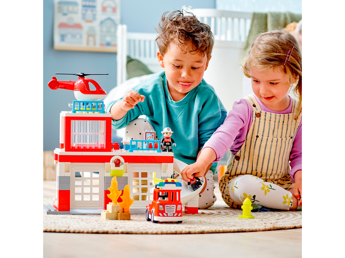 LEGO DUPLO Fire Station & Helicopter 10970 Building Set (117 Pieces) - View 9