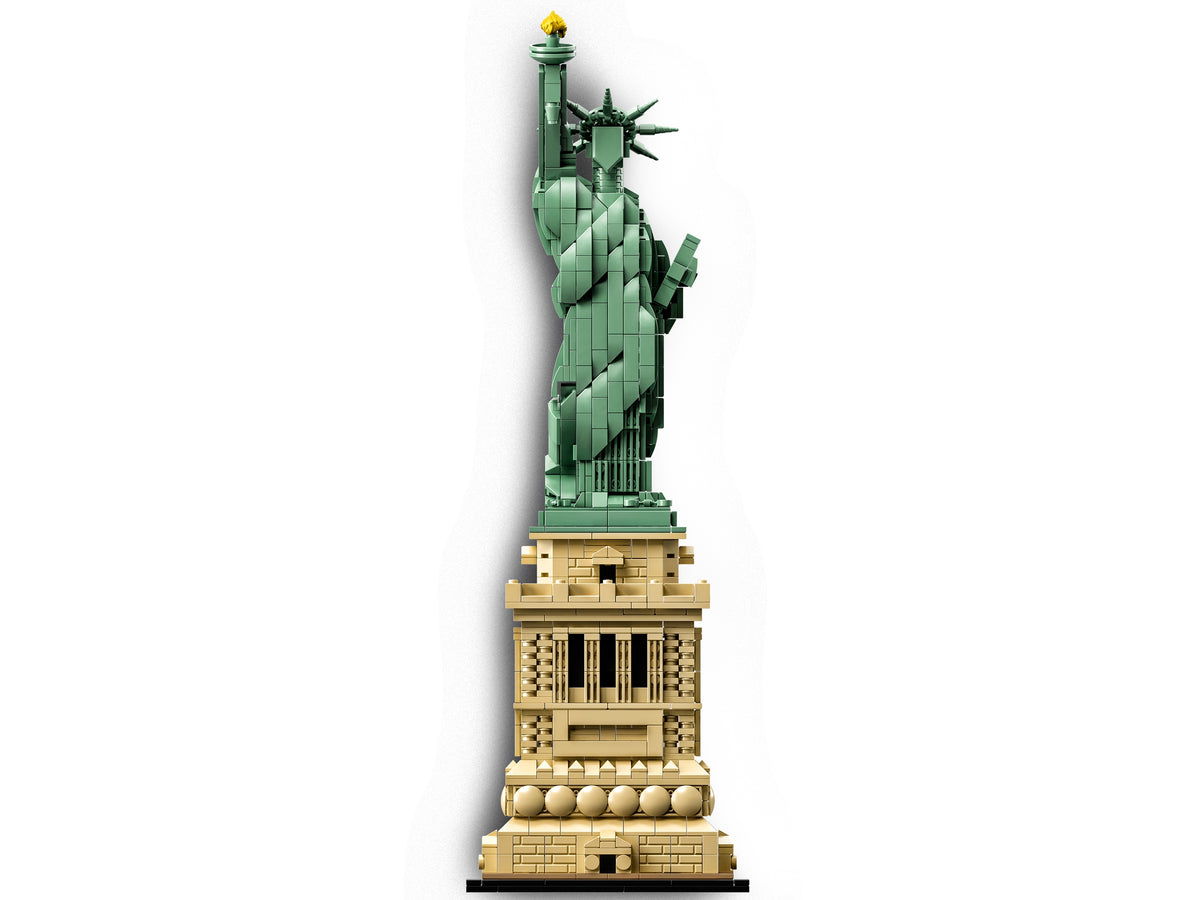 LEGO Architecture Statue of Liberty 21042 Building Set (1,685 Pieces)