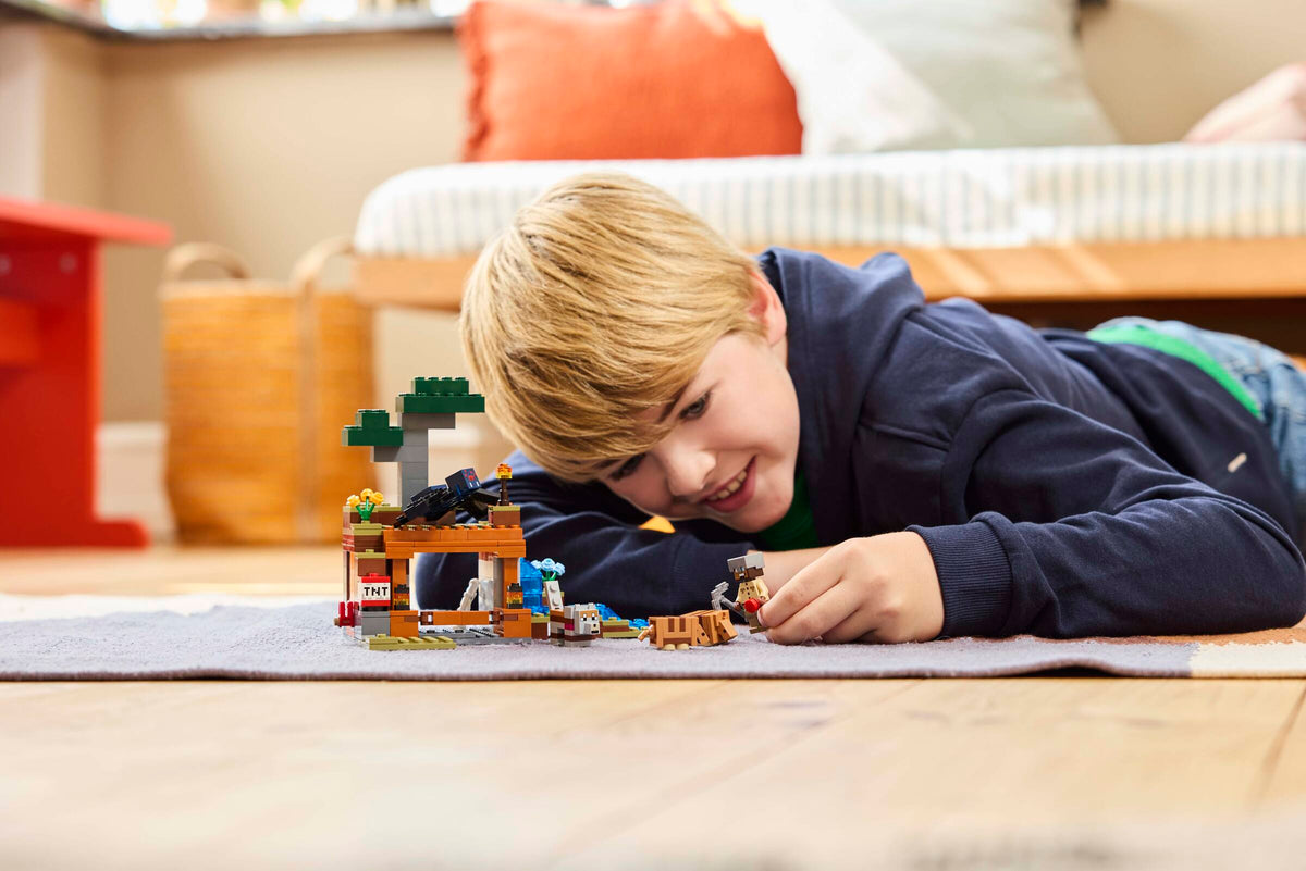 LEGO Minecraft The Armadillo Mine Expedition 21269 Building Set (247 Pieces) - View 7