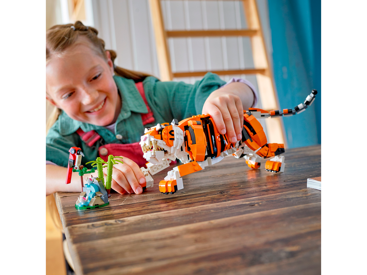 LEGO Creator 3-in-1 Majestic Tiger 31129 Building Set (755 Pieces) - View 9