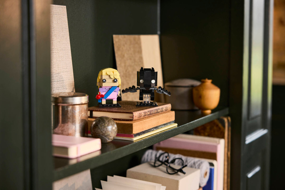 LEGO BrickHeadz Luna Lovegood & Thestral Figures 40802 Building Set (292 Pieces) - View 5