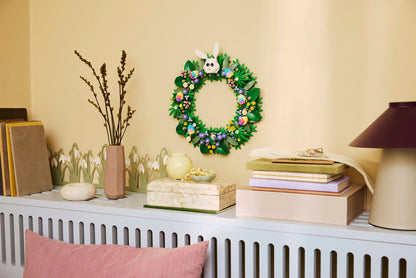 LEGO Spring Wreath 40957 Building Set (747 Pieces) - View 8