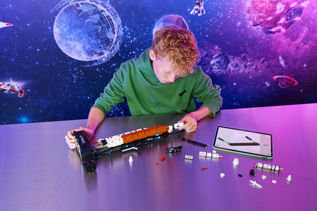 LEGO Technic NASA Artemis Space Launch System Rocket 42221 Building Set (632 Pieces) - View 11