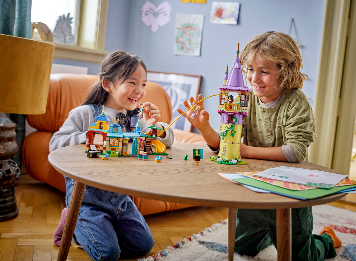 LEGO Disney Rapunzel's Tower & The Snuggly Duckling 43241 Building Set (623 Pieces) - View 8