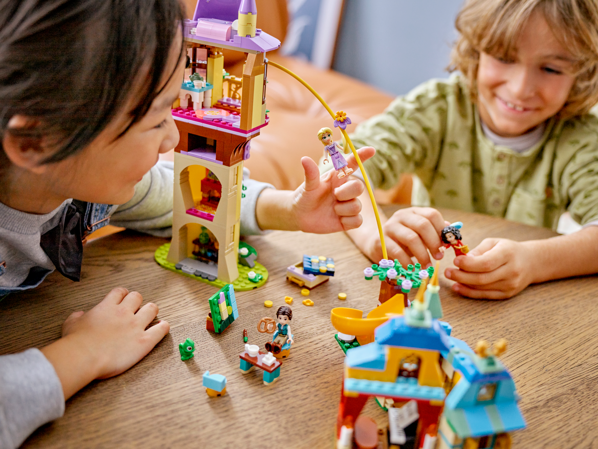 LEGO Disney Rapunzel's Tower & The Snuggly Duckling 43241 Building Set (623 Pieces) - View 9