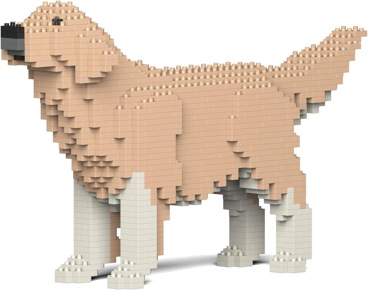 Brick sculpture of a golden retriever in light brown – view 2