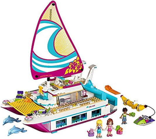 Brick-built catamaran with sails and three mini-doll figures