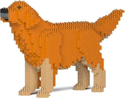 Brick sculpture of a golden retriever in light brown – view 3