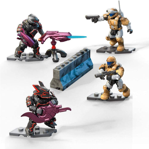 Brick-built turret with two armored soldiers facing two large alien warrior figures