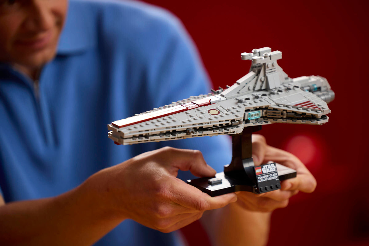LEGO Star Wars Venator-Class Attack Cruiser 75441 Building Set for Adults (643 Pieces) - View 6
