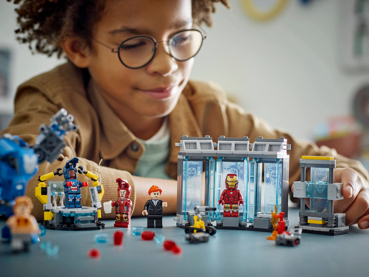LEGO Marvel Iron Man's Laboratory: Hall of Armor 76315 Building Set (384 Pieces) - View 9