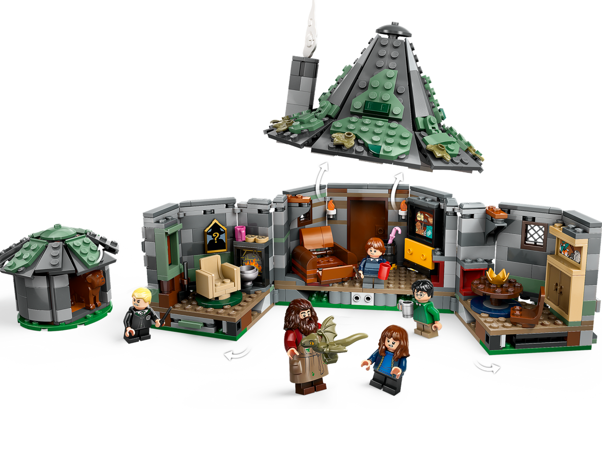 LEGO Harry Potter Hagrid's Hut: An Unexpected Visit 76428 Building Set (896 Pieces) - View 3