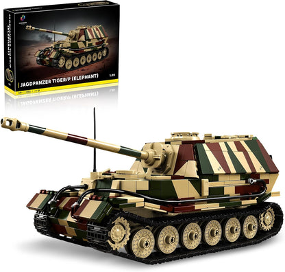 Brick-built 1:28 scale WW2 heavy tank destroyer with long gun and tracked chassis in gray – view 3