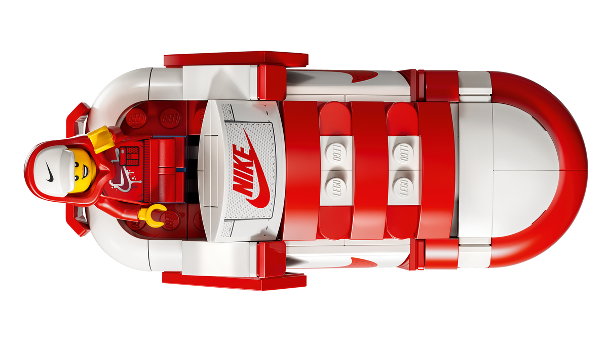 LEGO x Nike Dunk Trickshot 43021 Building Set with 1 Minifigure (454 Pieces) - View 4