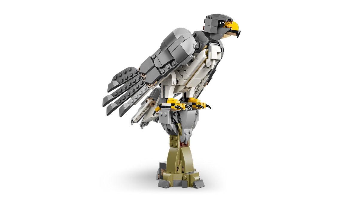LEGO Creator 3-in-1 Forest Animals: Gray Wolf 31393 Building Set (657 Pieces) - View 7