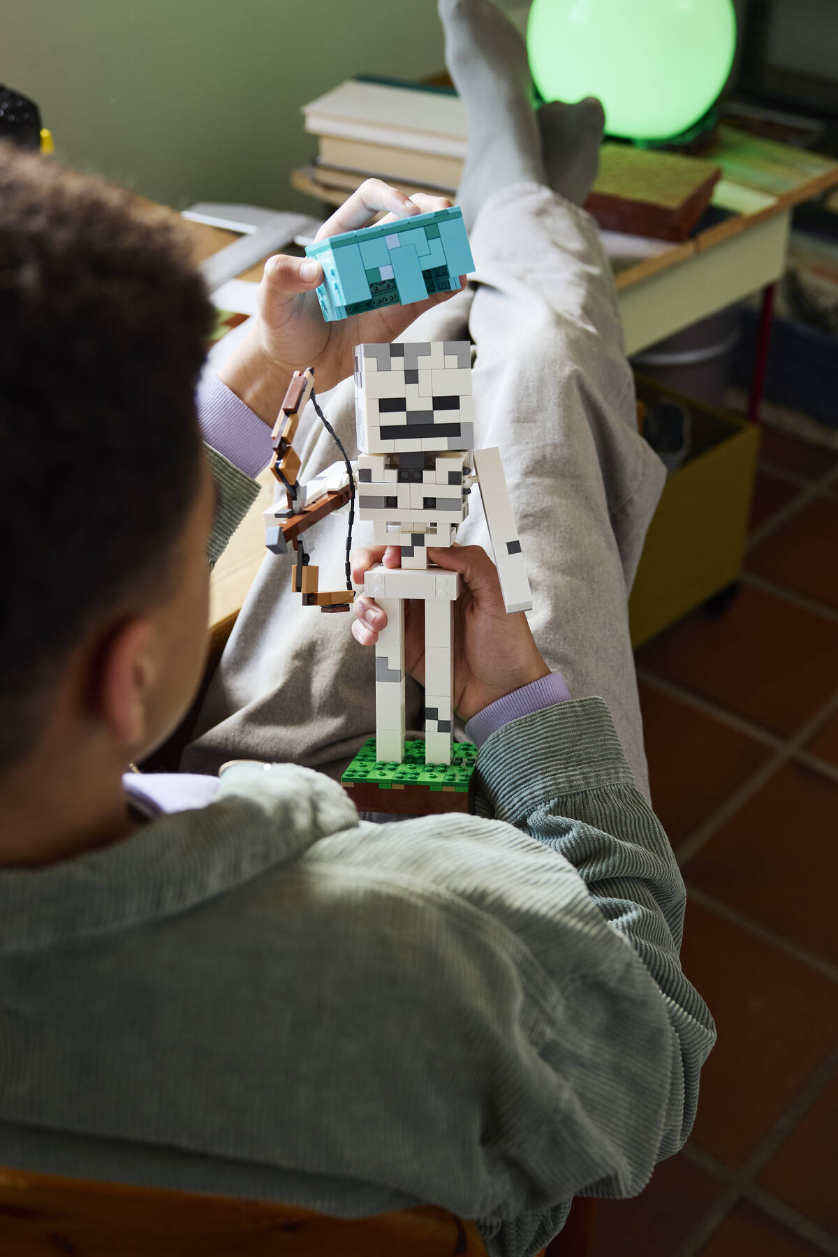 LEGO Minecraft The Skeleton 21594 Building Set (502 Pieces) - View 9