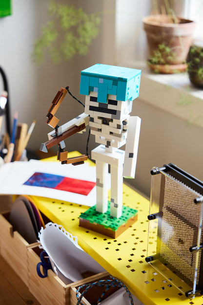 LEGO Minecraft The Skeleton 21594 Building Set (502 Pieces) - View 11