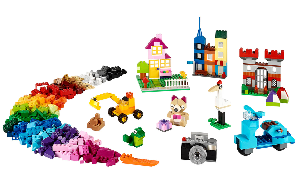 LEGO Classic Large Creative Brick Box 10698 Building Set (790 Pieces) - View 2