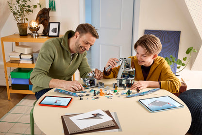 LEGO Marvel Avengers: Doomsday New Avengers Tower Building Set (954 Pieces, Ages 12+) - View 8