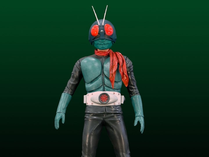 Kaiyodo Kamen Rider Middle Size Series Masked Rider 1 1/8 Scale Model Kit - View 2