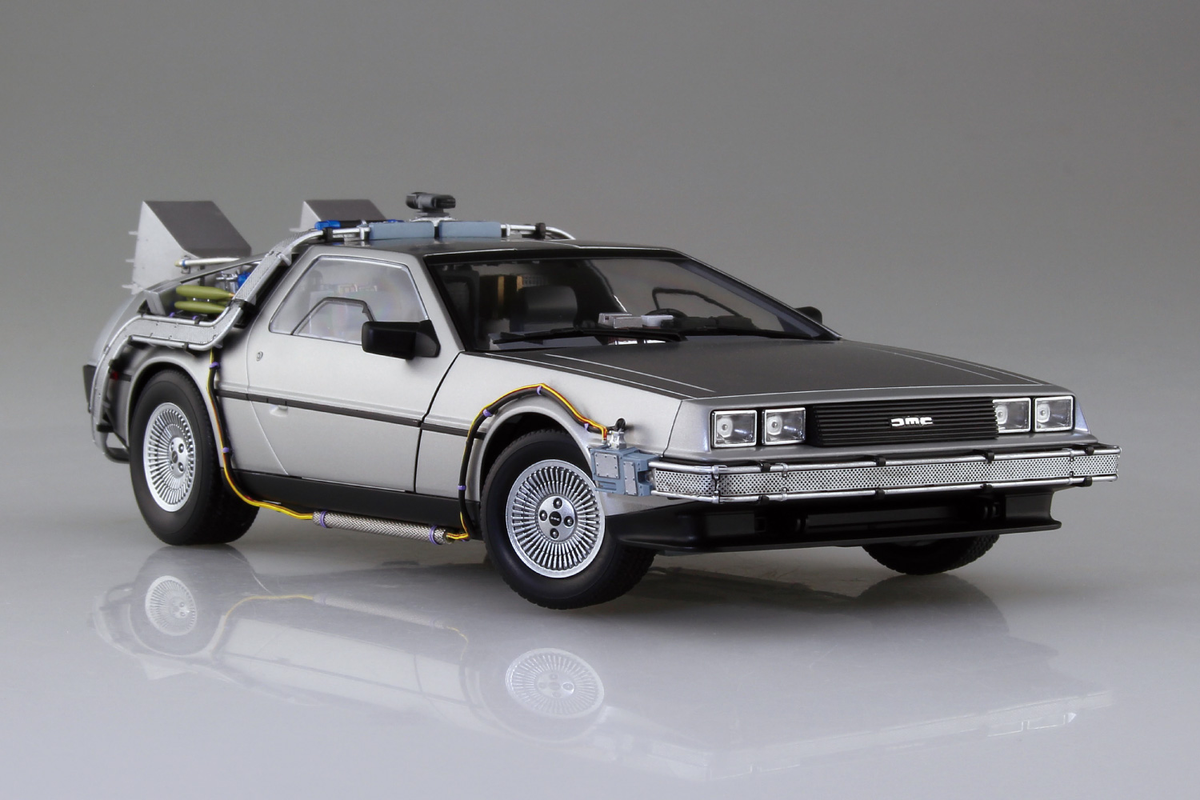 Aoshima Back to the Future Movie Mecha No.BT-05 Time Machine with Figure 1/24 Scale Plastic Model Kit - View 8