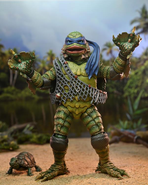 NECA Universal Monsters x Teenage Mutant Ninja Turtles Ultimate Leonardo as The Creature Figure - View 4