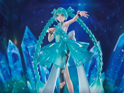Bandai Banpresto Vocaloid Evolve Clearluxe Hatsune Miku (EmeraldGem) Figure 11-Inch - View 2