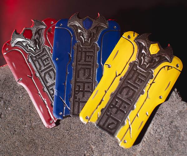Bethesda Doom: The Dark Ages Keycard Replica 3-Pack in Zinc Alloy - View 7