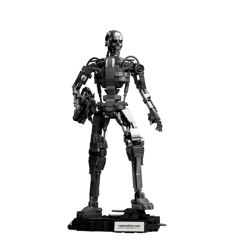 Pantasy The Terminator T-800 13.85-Inch Building Block Set - View 6