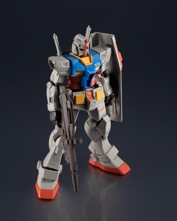 Bandai Mobile Suit Gundam Gundam Universe RX-78-2 Gundam Real Marking Plus Ver. Event Exclusive Action Figure - View 8