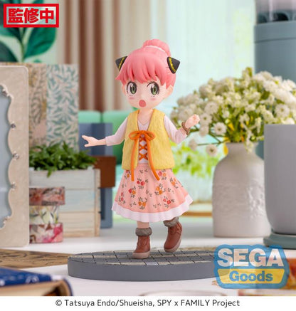 Sega Spy x Family Luminasta Anya Forger Stylish Look Vol. 3 Plastic Figure - View 3
