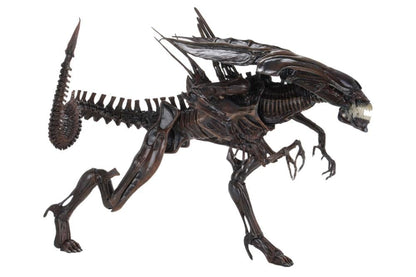NECA Alien Resurrection Ultra Deluxe Alien Queen 30-Inch Figure with 30 Articulation Points - View 14