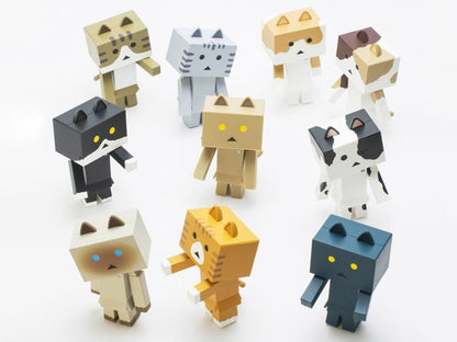 Sentinel Yotsuba&! Nyanboard Figure Collection Vol.2 Box of 10 Figures - View 2