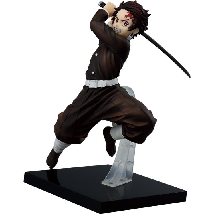 Bandai Demon Slayer: Kimetsu no Yaiba Ichibansho Tanjiro Kamado (Breached Swordsmith Village) 6-Inch Figure - View 5