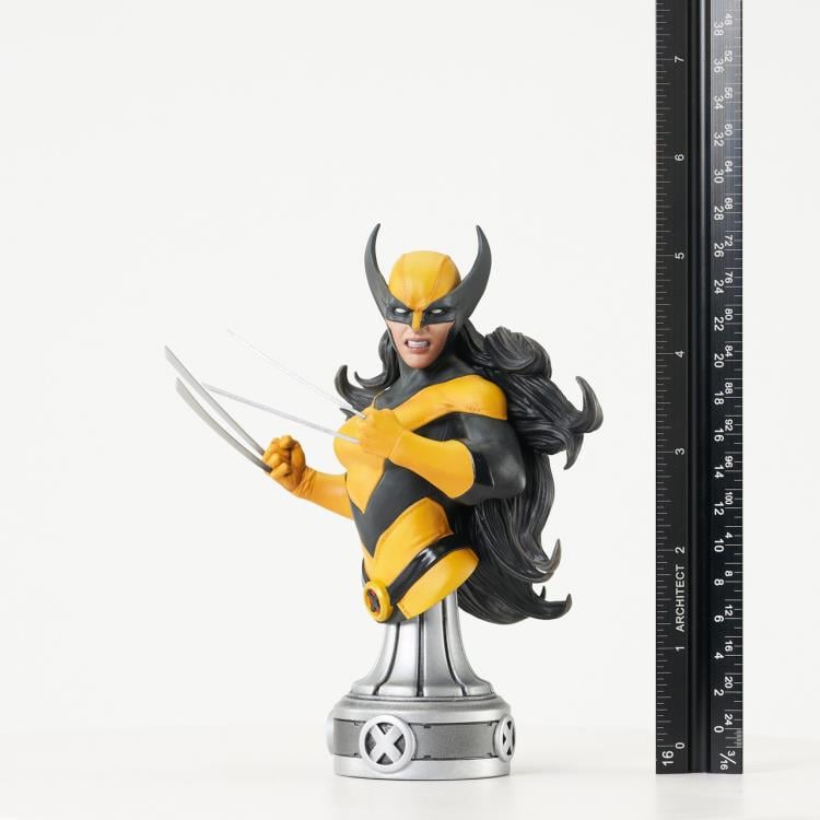 Diamond Select Toys Marvel Comics X-23 1/7 Scale Limited Edition Mini Bust, 6-Inch - View 14
