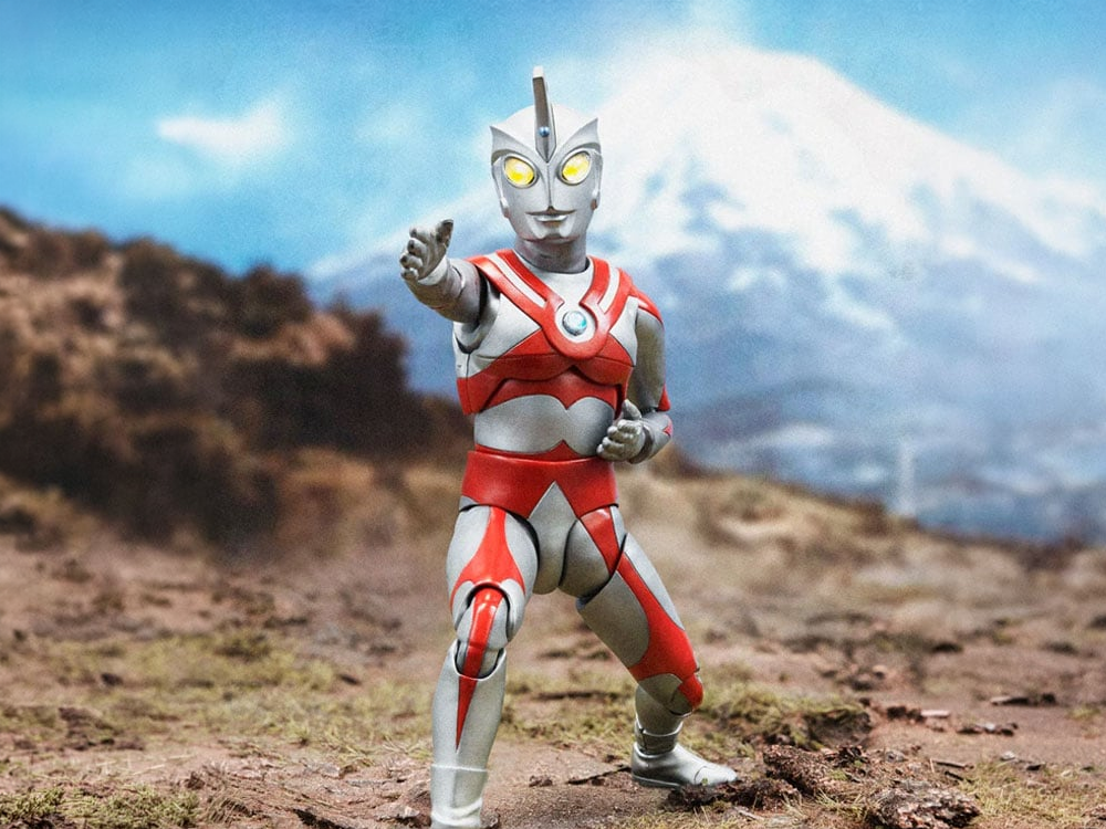 Bandai S.H.Figuarts Ultraman Ace Action Figure 6-Inch (Reissue) - View 2