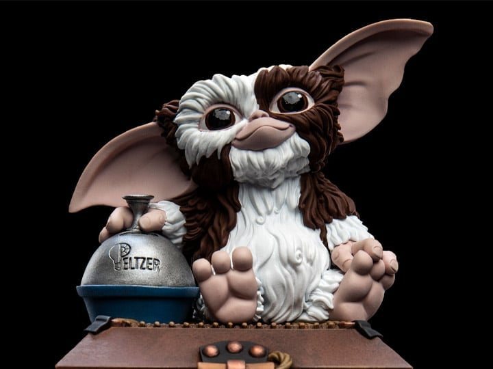 Weta Workshop Gremlins Mini Epics Gizmo Vinyl Figure, 6.3-Inch - View 2