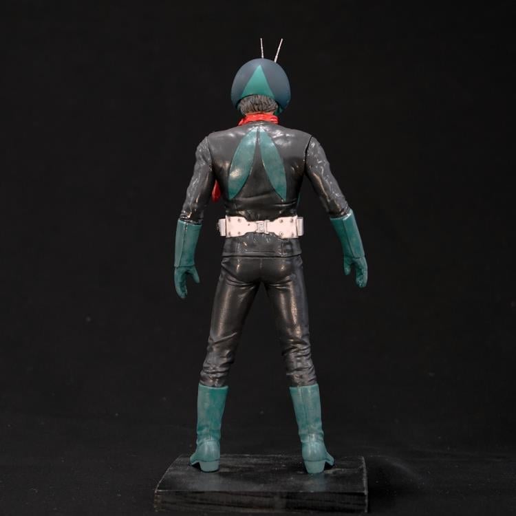 Kaiyodo Kamen Rider Middle Size Series Masked Rider 1 1/8 Scale Model Kit - View 9