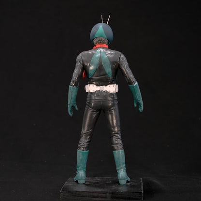 Kaiyodo Kamen Rider Middle Size Series Masked Rider 1 1/8 Scale Model Kit - View 9