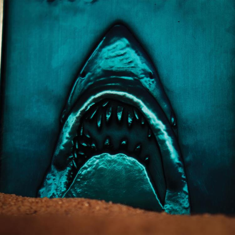 Fanattik Collectibles Jaws 50th Anniversary Poster Limited Edition Ingot - View 5