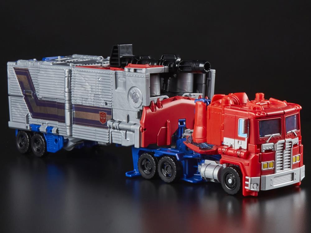Hasbro Transformers Power of the Primes Leader Optimus Prime Plastic Action Figure - View 7