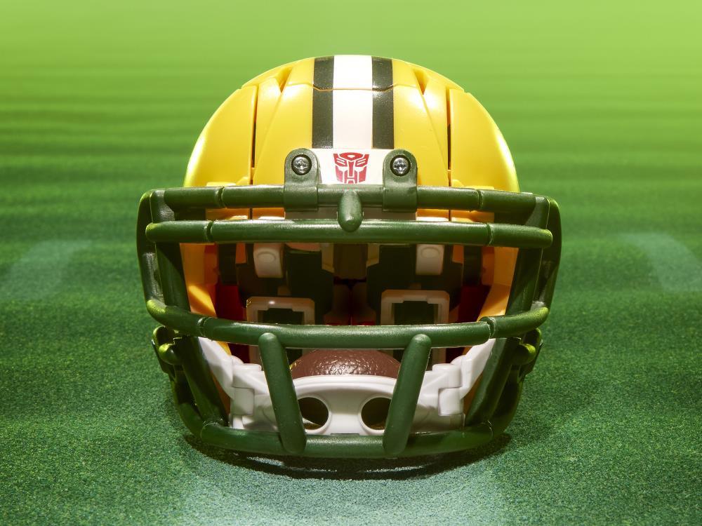 Hasbro Transformers Collaborative NFL x Transformers Green Bay Packers Tundra Prime 5.5-Inch Action Figure - View 7