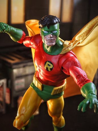 McFarlane Toys DC Multiverse Crisis on Infinite Earths Robin Earth-2 7-Inch Action Figure with Digital Code