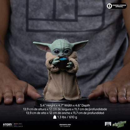 Iron Studios Star Wars: The Mandalorian and Grogu Legacy Replica Grogu Always Hungry 1/4 Scale Polystone Statue - View 6