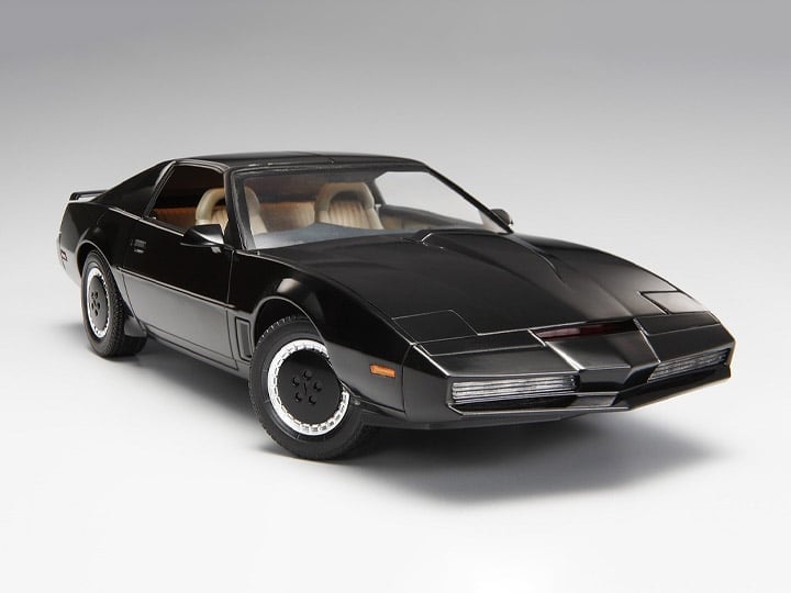 Aoshima Knight Rider K.I.T.T. (Season 1) 1/24 Scale Model Kit - View 2