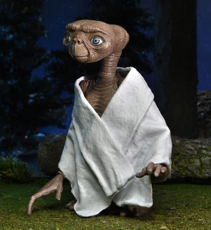 NECA E.T. the Extra-Terrestrial 40th Anniversary Ultimate E.T. Action Figure - View 17