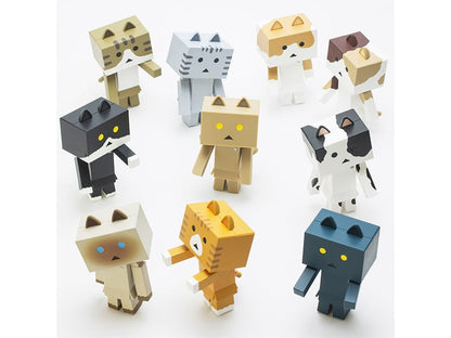 Sentinel Yotsuba&! Nyanboard Figure Collection Vol.2 Box of 10 Figures - View 4