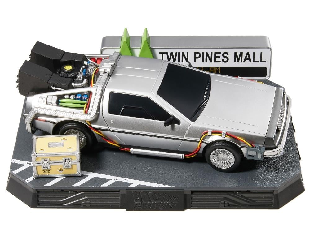 Numskull Back to the Future Countdown Character Time Machine Plastic Model Kit - View 42